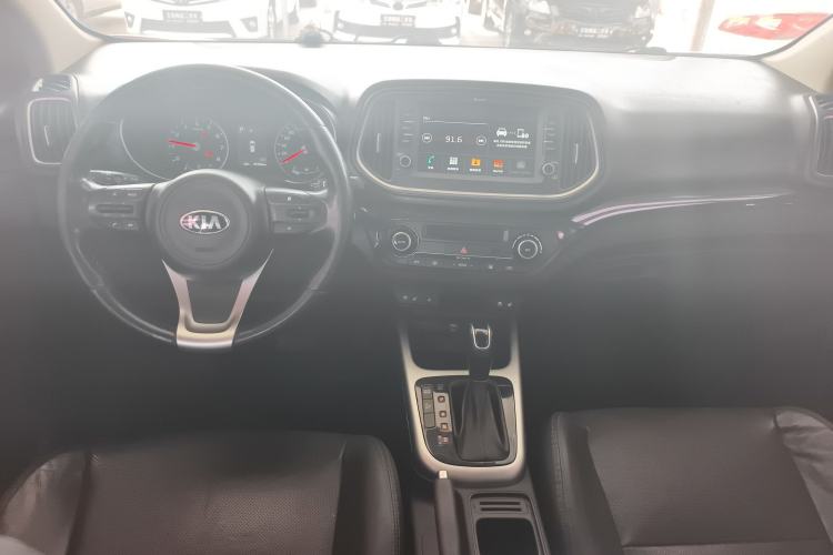 Used Kia KX3 2019 1.6L Automatic Fashion Sunroof Edition Center Console