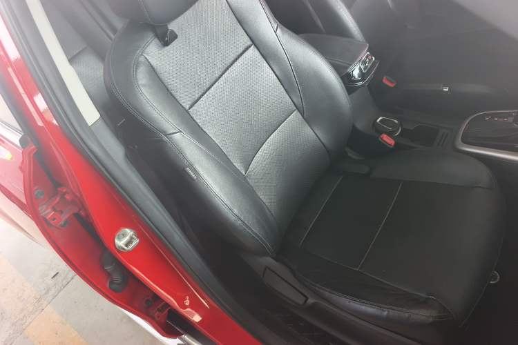 Used Kia KX3 2019 1.6L Automatic Fashion Sunroof Edition Right Front Seat