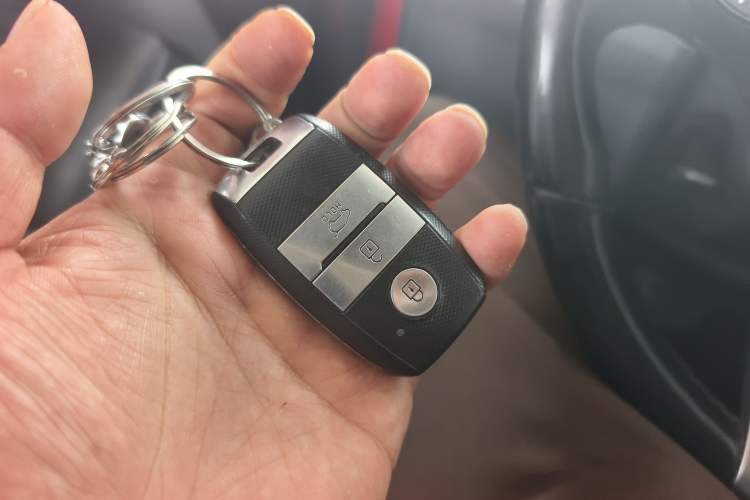 Used Kia KX3 2019 1.6L Automatic Fashion Sunroof Edition Vehicle Key
