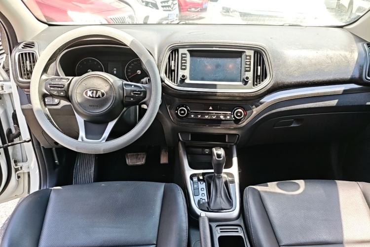 Used Kia KX3 2019 1.6L Automatic Fashion Sunroof Edition Center Console