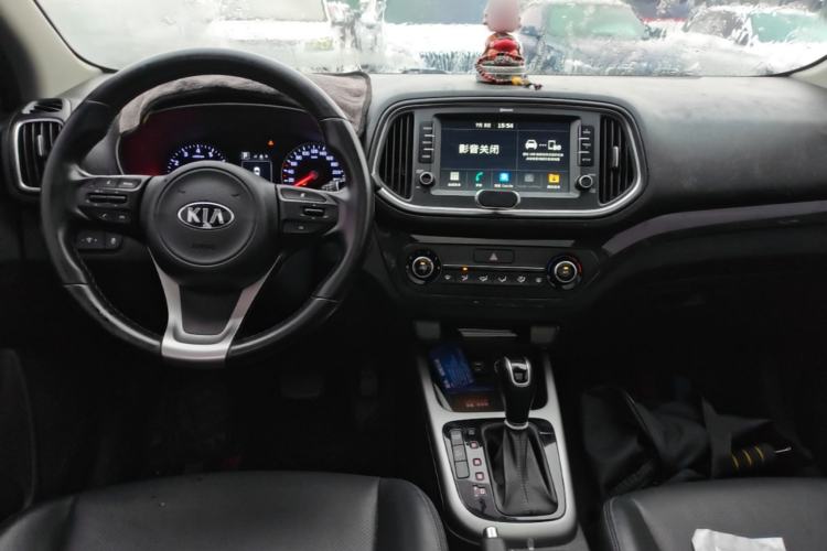 Used Kia KX3 2019 1.6L Automatic Fashion Sunroof Edition Center Console