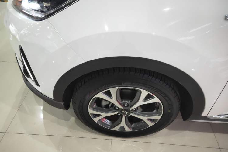 Used Kia KX3 2019 1.6L Automatic Fashion Sunroof Edition Exterior 4
