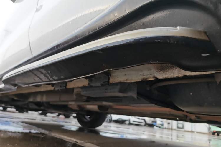 Used Kia KX3 2019 1.6L Automatic Fashion Sunroof Edition Left Side Sill