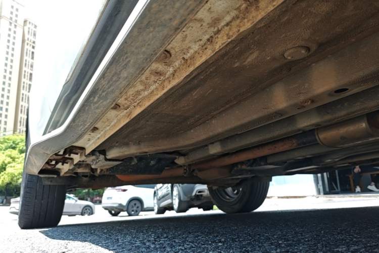 Used Kia KX3 2019 1.6L Automatic Fashion Sunroof Edition Right Side Sill