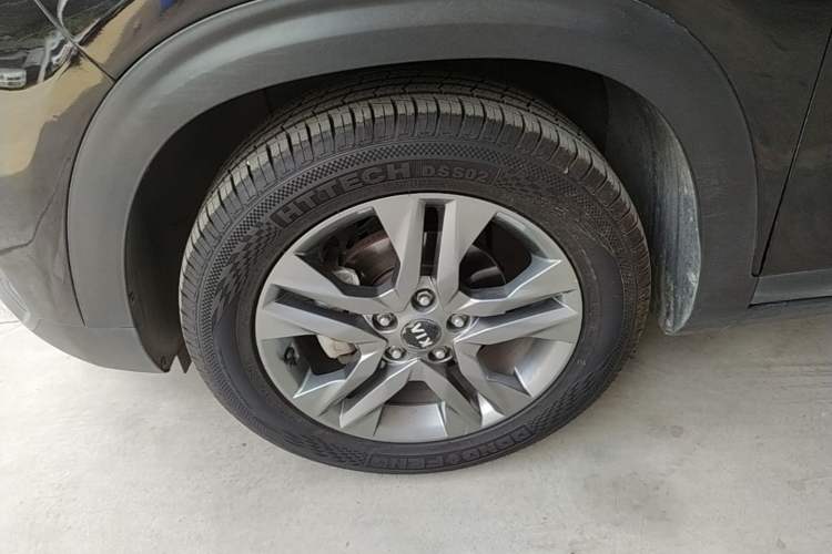 Used Kia KX3 2020 1.5L CVT Smart Edition Left Front Wheel Hub