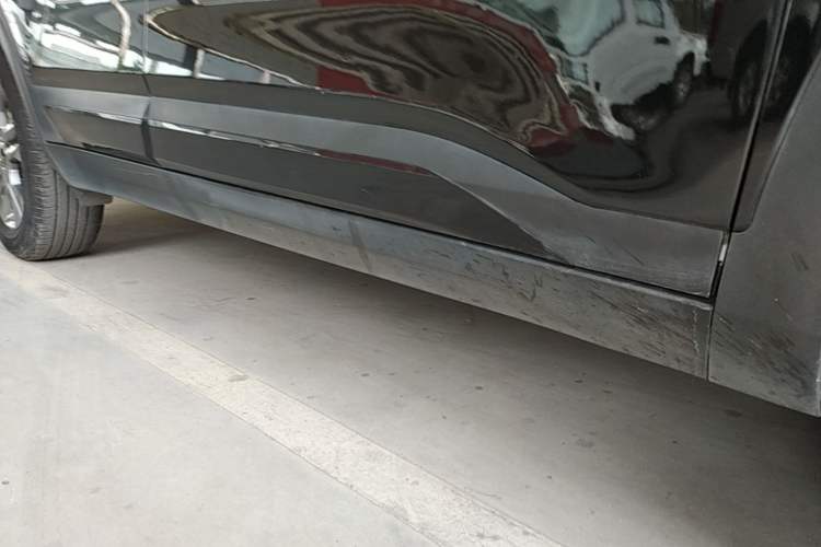 Used Kia KX3 2020 1.5L CVT Smart Edition Right Side Sill