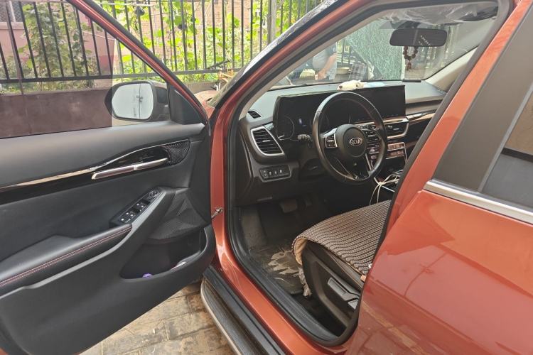 Used Kia KX3 2020 1.5L CVT Trend Edition Driver Seat