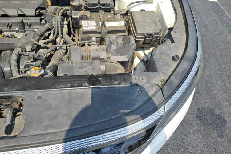 Used Kia KX3 2020 1.5L CVT Trend Edition Engine Bay Left