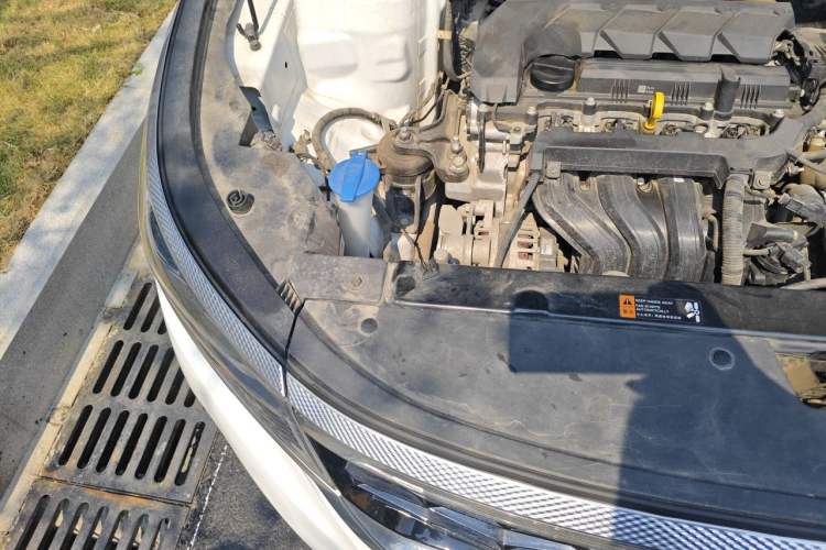 Used Kia KX3 2020 1.5L CVT Trend Edition Engine Bay Right