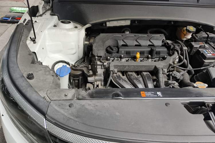 Used Kia KX3 2020 1.5L CVT Trend Edition Engine Bay Right