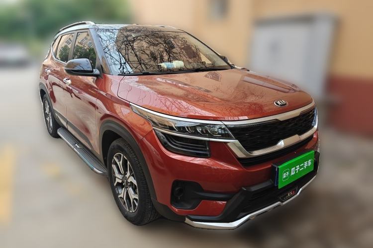 Used Kia KX3 2020 1.5L CVT Trend Edition Front Right 45 Deg