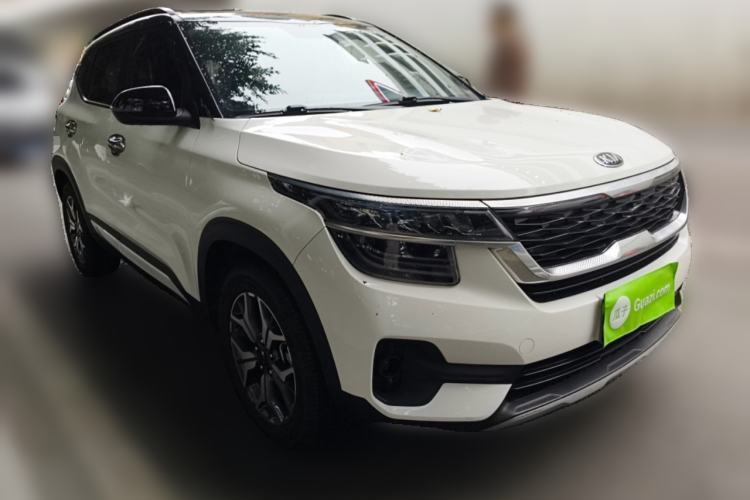 Used Kia KX3 2020 1.5L CVT Trend Edition Front Right 45 Deg