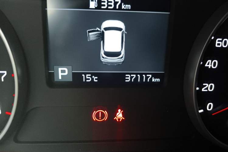 Used Kia KX3 2020 1.5L CVT Trend Edition Odometer Close Up