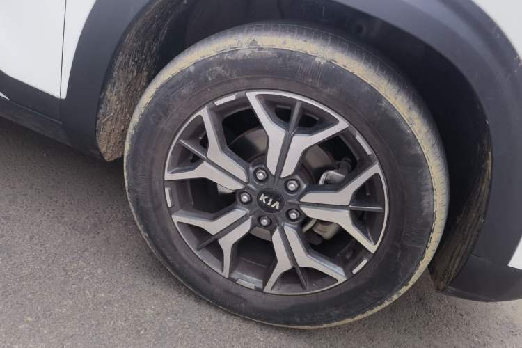 Used Kia KX3 2020 1.5L CVT Trend Edition Right Front Wheel Hub