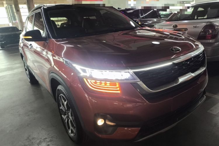 Used Kia KX3 2020 1.5L CVT Trend Edition Front Right 45 Deg