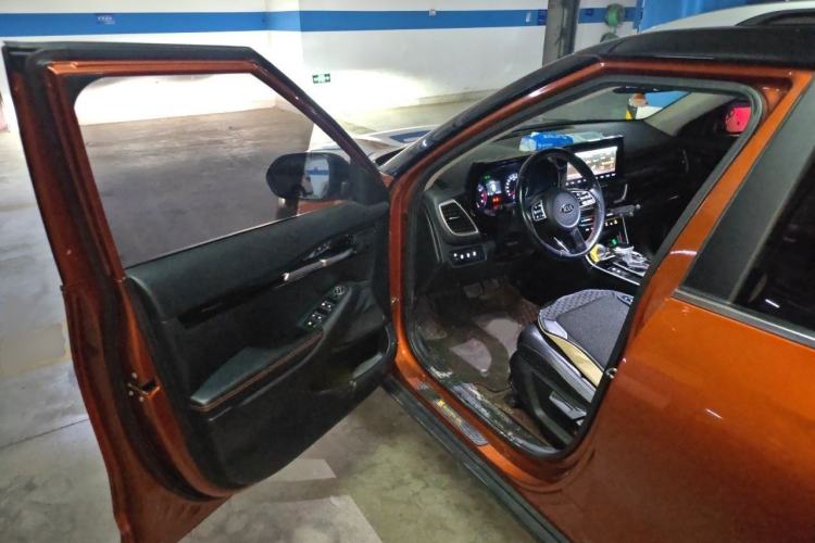 Used Kia KX3 2020 1.5L CVT Trend Edition Interior 3