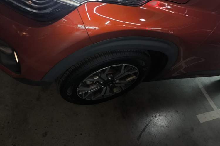 Used Kia KX3 2020 1.5L CVT Trend Edition Left Front Wheel Hub