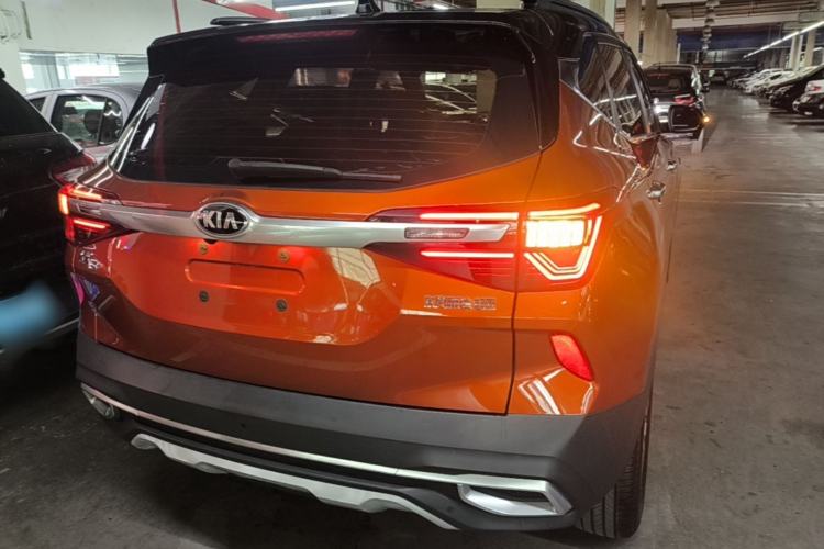 Used Kia KX3 2020 1.5L CVT Trend Edition Rear Right 45 Deg