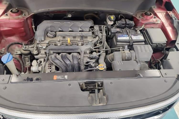 Used Kia KX3 2020 1.5L CVT Trend Edition Engine Bay