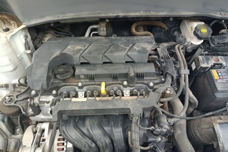 Used Kia KX3 2020 1.5L CVT Trend Edition Engine Bay