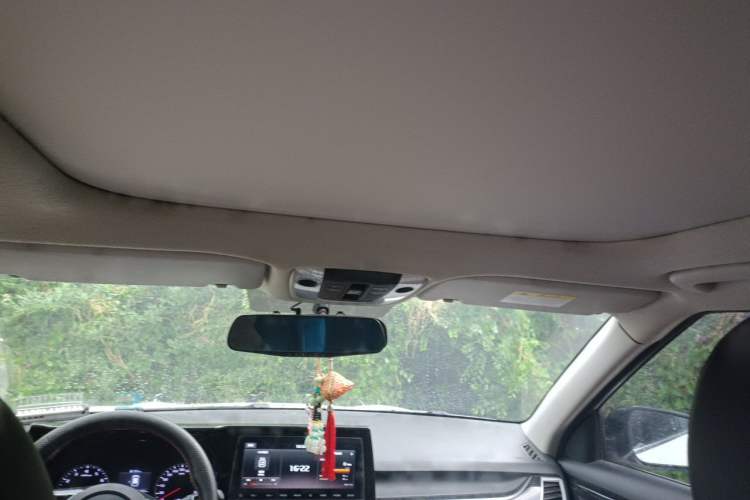 Used Kia KX3 2020 1.5L CVT Trend Edition Headliner