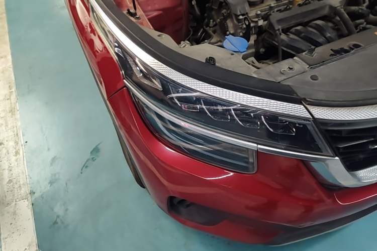 Used Kia KX3 2020 1.5L CVT Trend Edition Right Front Headlight
