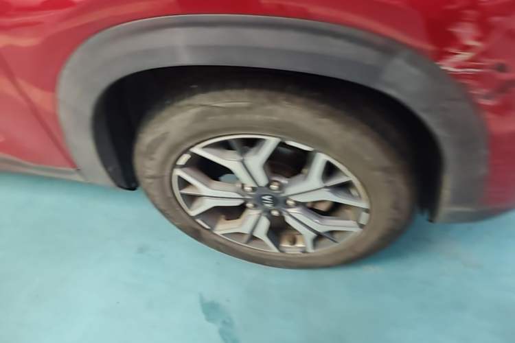 Used Kia KX3 2020 1.5L CVT Trend Edition Right Front Wheel Hub