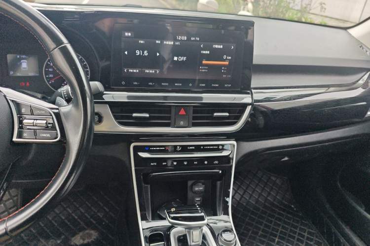 Used Kia KX3 2020 1.5L CVT Trend Edition Audio And AC Panel