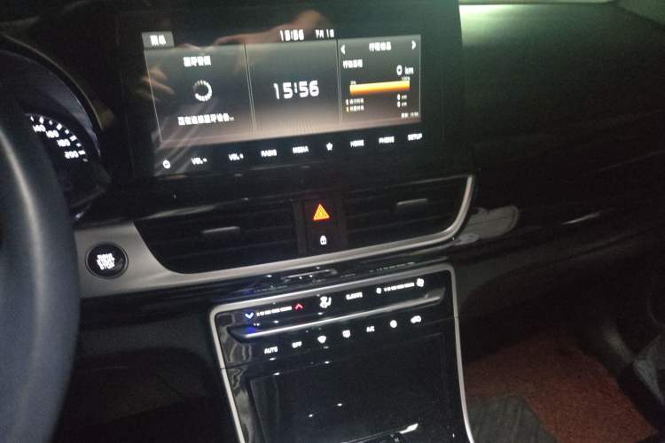 Used Kia KX3 2020 1.5L CVT Trend Edition Audio And AC Panel