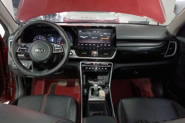 Used Kia KX3 2020 1.5L CVT Trend Edition Center Console