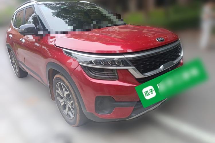 Used Kia KX3 2020 1.5L CVT Trend Edition Front Right 45 Deg