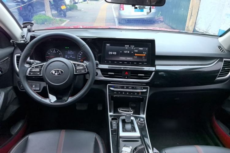 Used Kia KX3 2020 1.5L CVT Trend Edition Interior 2