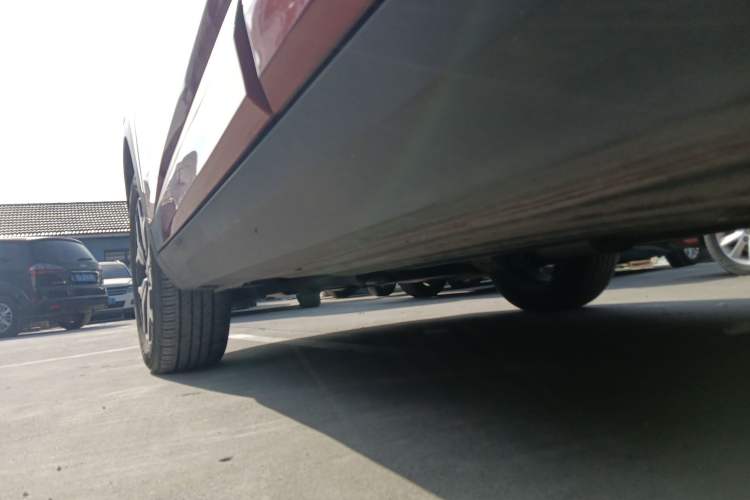 Used Kia KX3 2020 1.5L CVT Trend Edition Left Side Sill