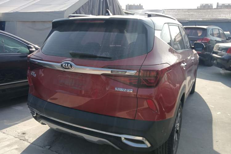 Used Kia KX3 2020 1.5L CVT Trend Edition Rear Right 45 Deg