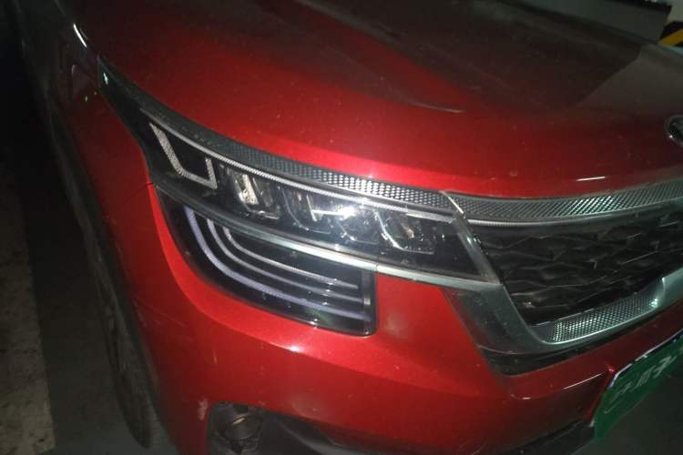 Used Kia KX3 2020 1.5L CVT Trend Edition Right Front Headlight