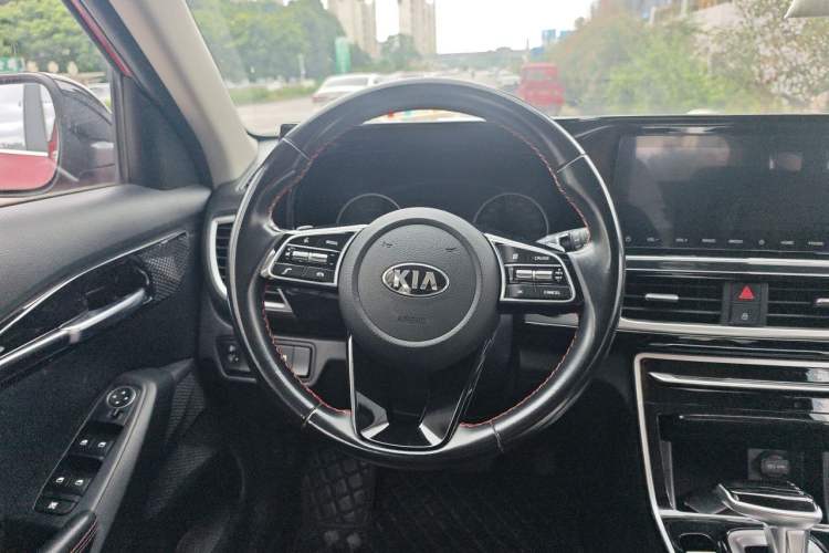 Used Kia KX3 2020 1.5L CVT Trend Edition Steering Wheel