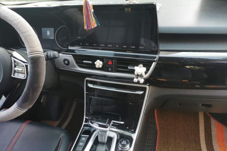 Used Kia KX3 2020 1.5L CVT Trend Edition Audio And AC Panel