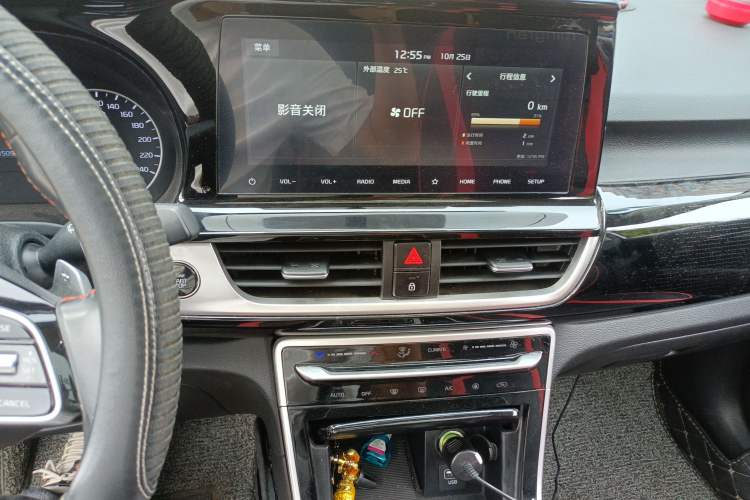 Used Kia KX3 2020 1.5L CVT Trend Edition Audio And AC Panel