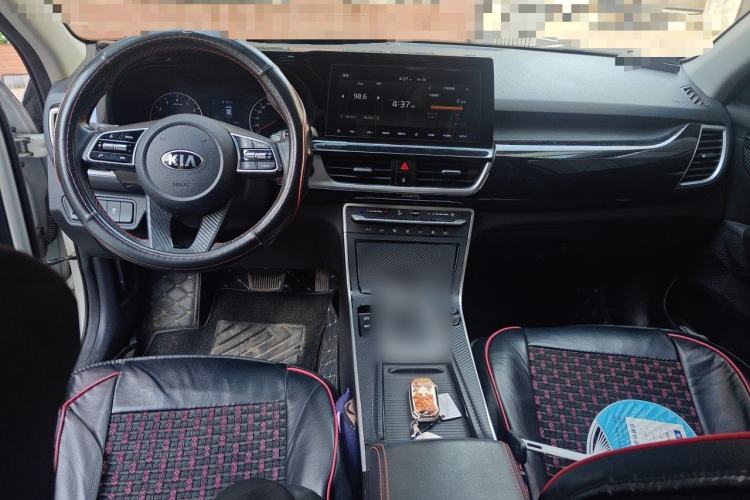 Used Kia KX3 2020 1.5L CVT Trend Edition Center Console