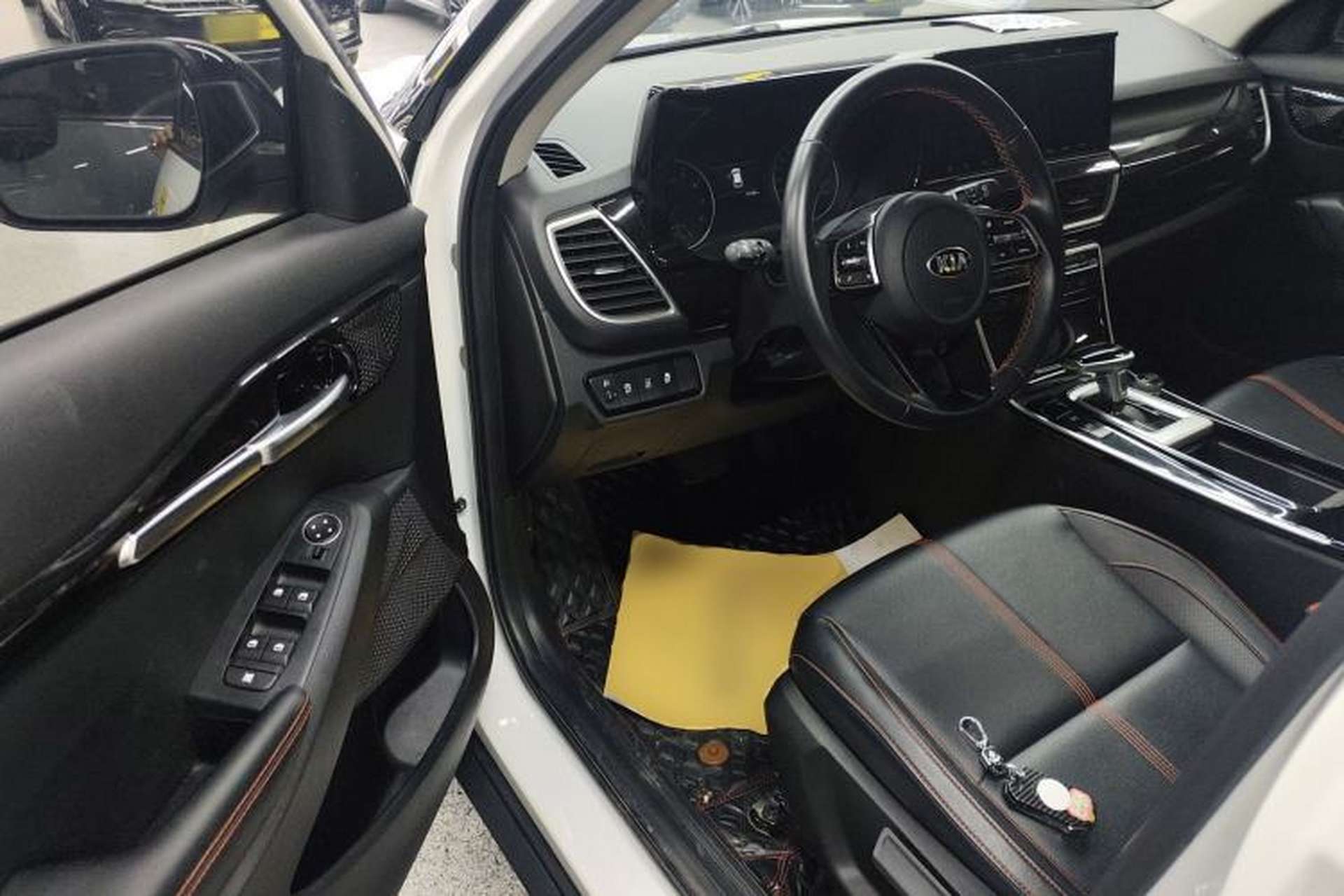 Used Kia KX3 2020 1.5L CVT Trend Edition Driver Seat