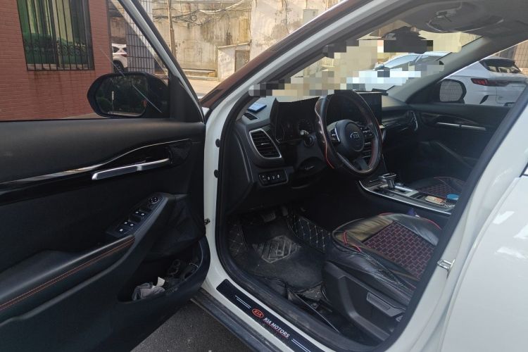 Used Kia KX3 2020 1.5L CVT Trend Edition Driver Seat