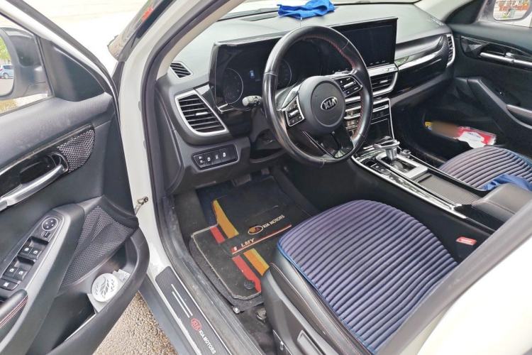 Used Kia KX3 2020 1.5L CVT Trend Edition Driver Seat