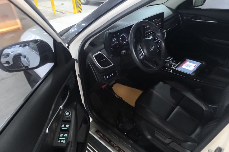 Used Kia KX3 2020 1.5L CVT Trend Edition Driver Seat