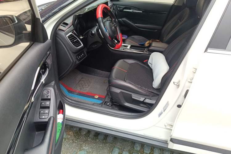 Used Kia KX3 2020 1.5L CVT Trend Edition Driver Seat