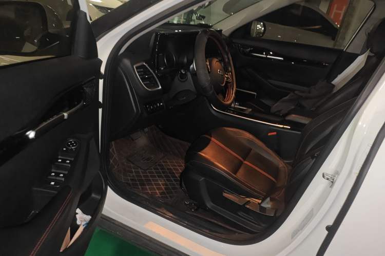 Used Kia KX3 2020 1.5L CVT Smart Edition Driver Seat