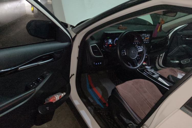 Used Kia KX3 2020 1.5L CVT Trend Edition Driver Seat