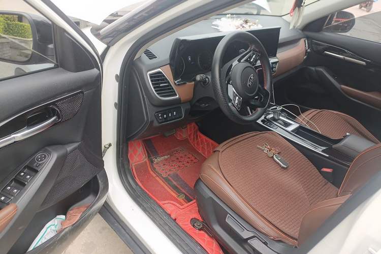 Used Kia KX3 2020 1.5L CVT Trend Edition Driver Seat