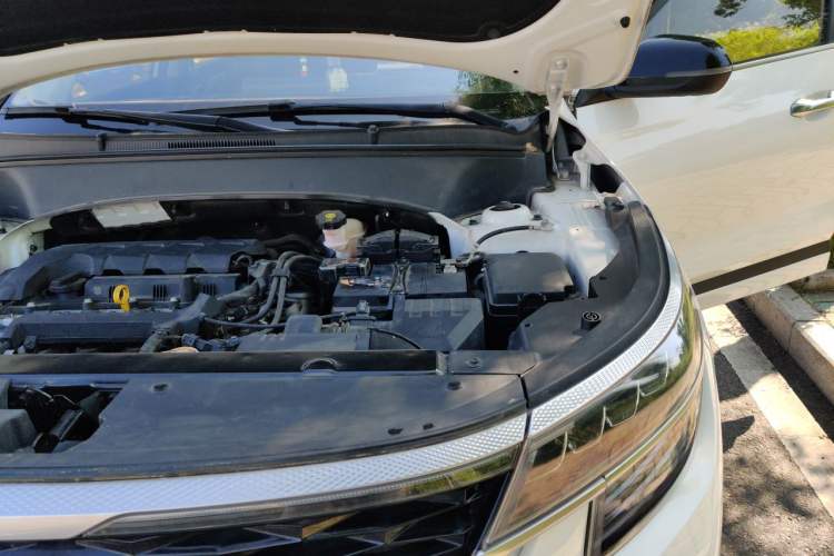 Used Kia KX3 2020 1.5L CVT Trend Edition Engine Bay Left