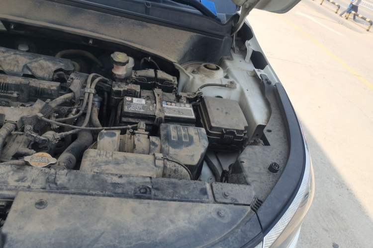 Used Kia KX3  Engine Bay Left