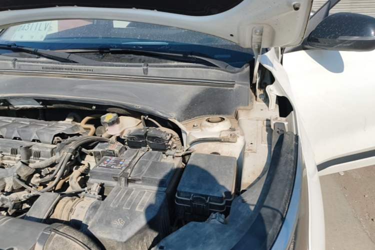 Used Kia KX3 2020 1.5L CVT Trend Edition Engine Bay Left